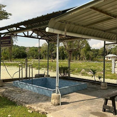 Teluk Senangin Chalet II Lumut Exterior photo